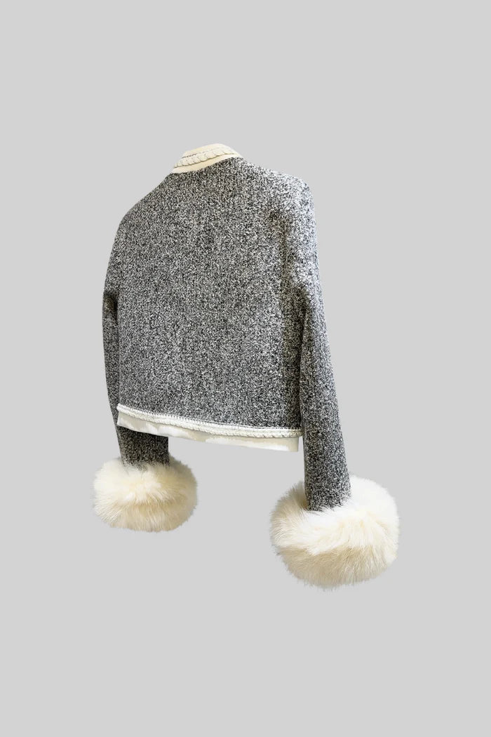 BLAZER EN FAUSSE FOURRURE AVEC DÉTAILS MILITAIRES - GRIS