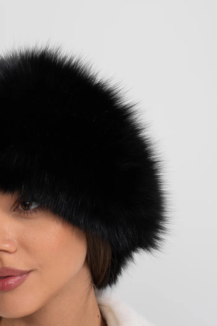Fur Trimmed Hat With Pom-Pom Ties – Black