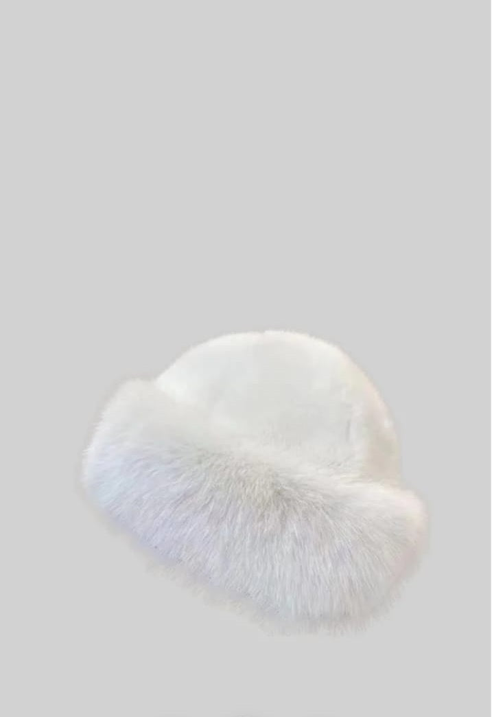 Furry Hat With Wide Brim - White