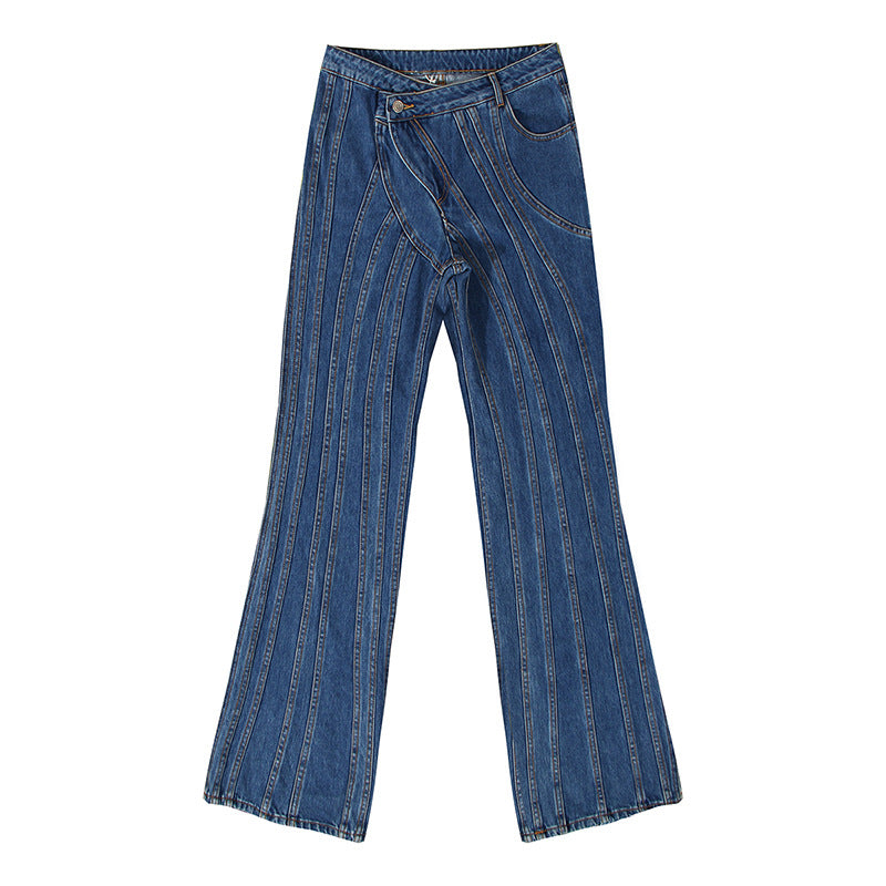 Slanted waist placket flared jeans
