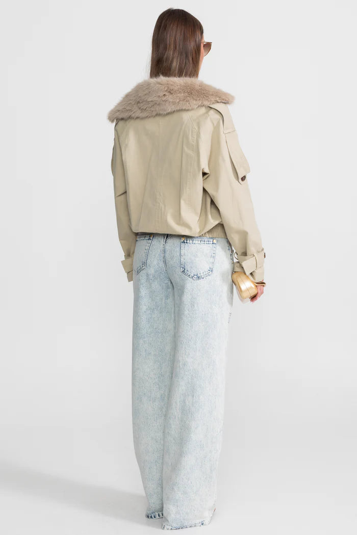 Cropped Trench Jacket with Fur Collar – Beige