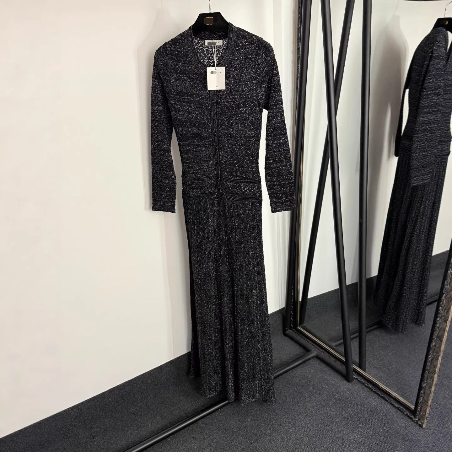 Blend Hollow-Out Knit