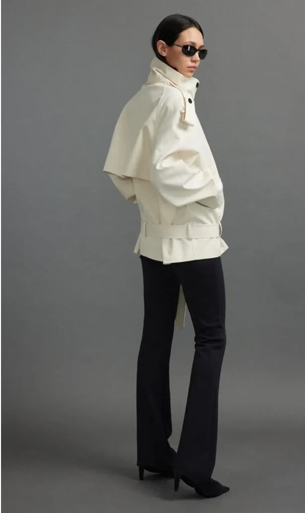 Calliopée White Double-Breasted Short Trench Coat