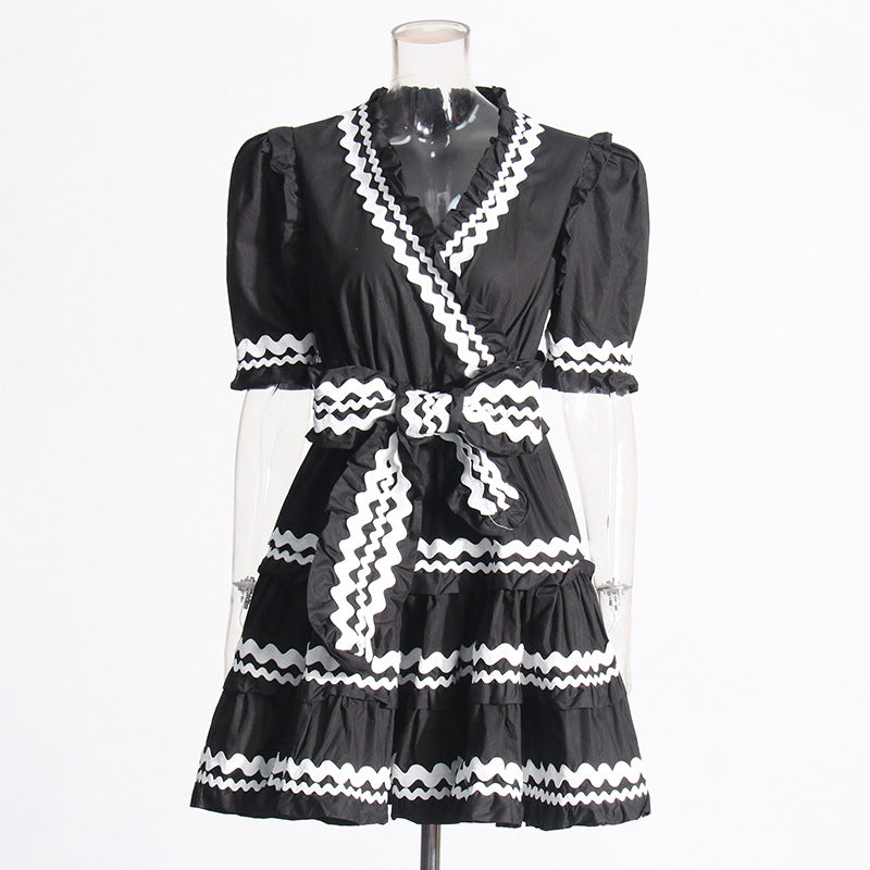 Ceinture à col en V avec bordure en dentelle