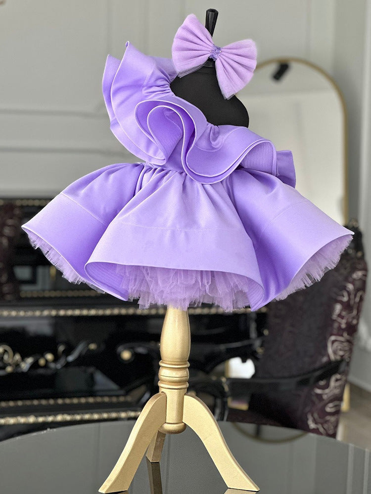 Robe violette à motif floral