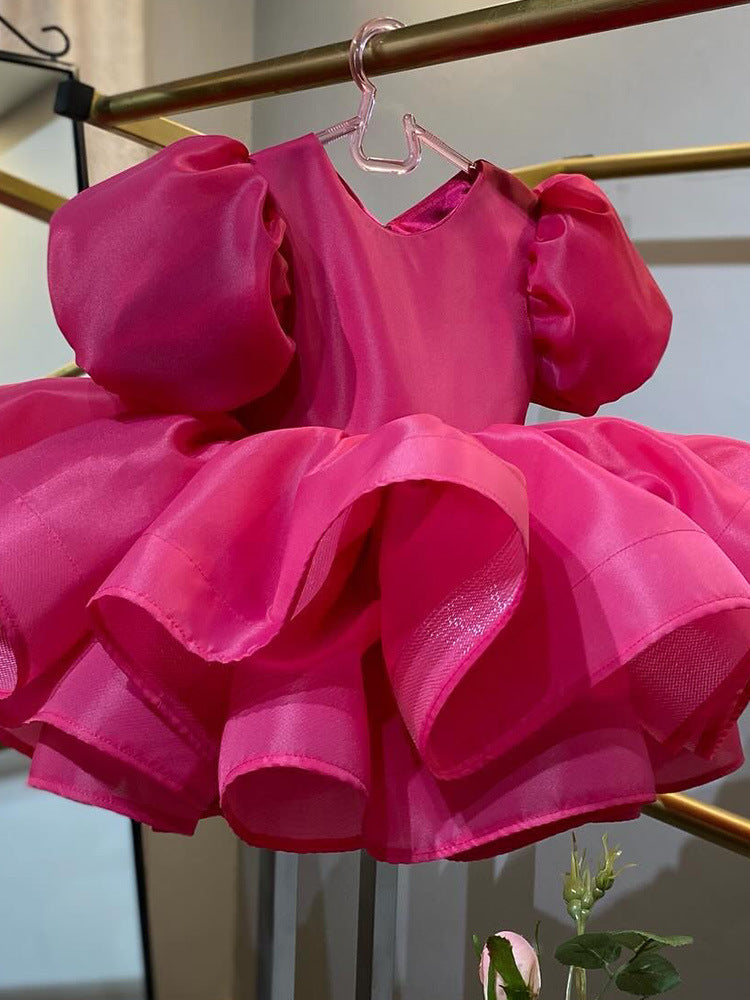 Robe à fleurs roses rouges