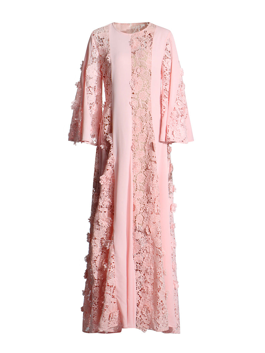 Robe à manches longues avec broderie en dentelle et jupe