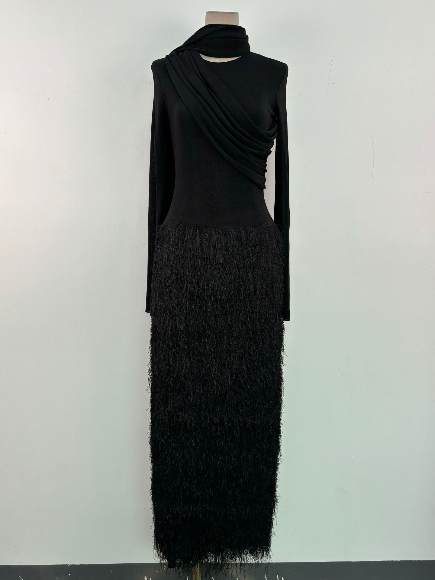 Waist hooded top tassel long skirt