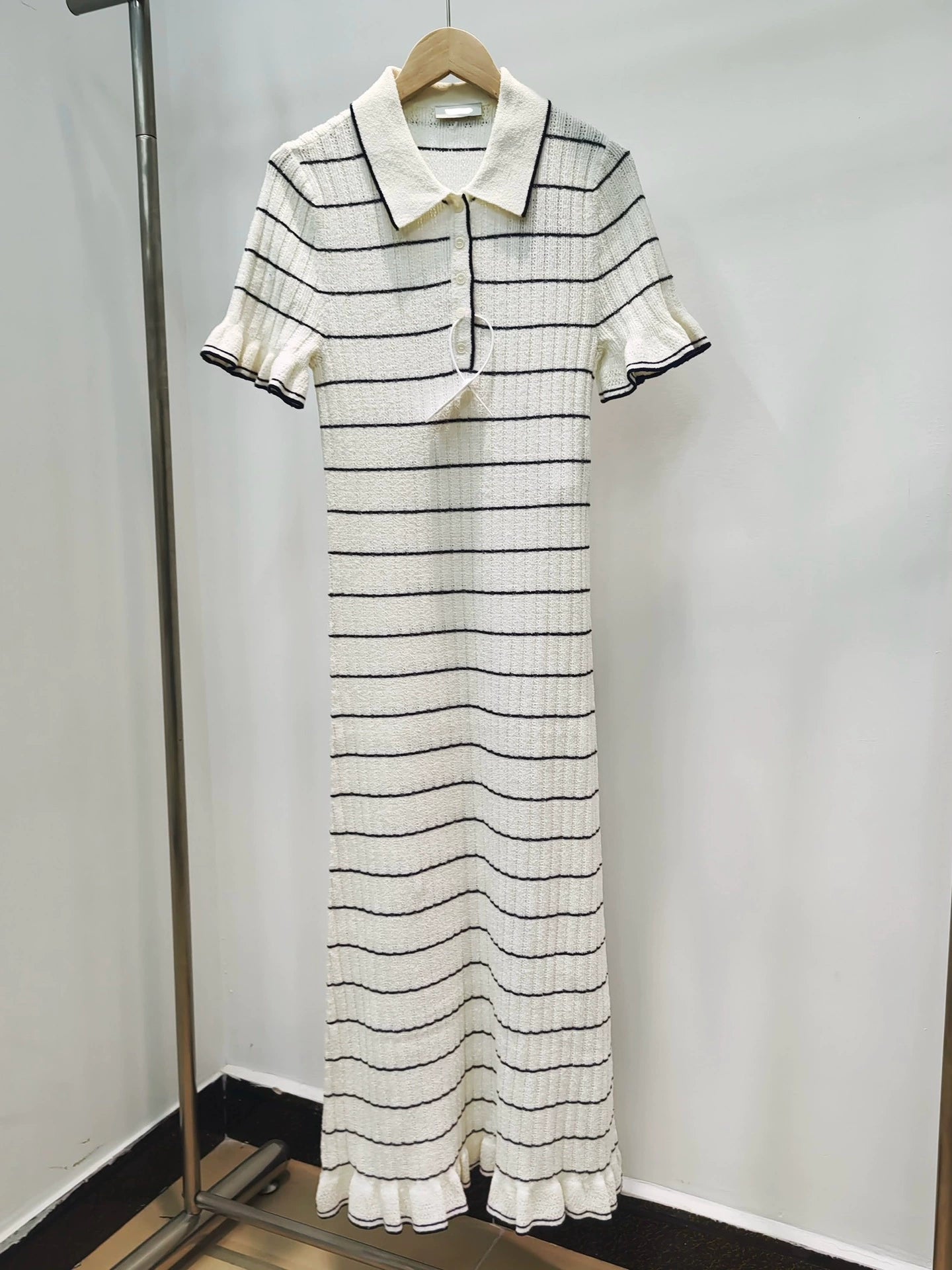 Rayures à volants longues robe