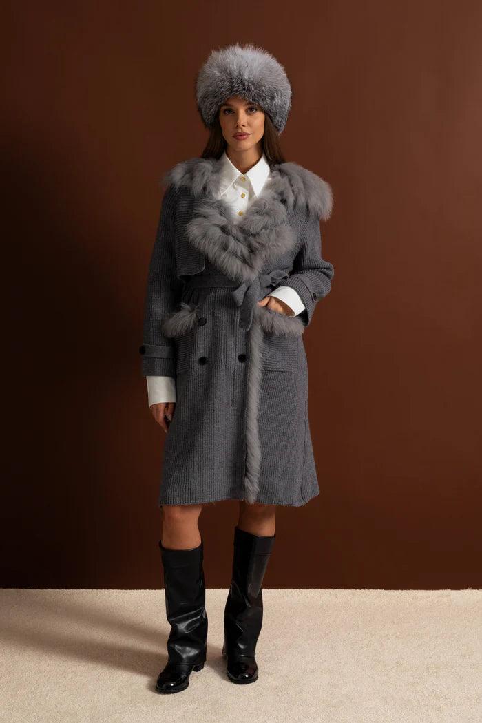 Double-Breasted Wool Knit Overcoat With Fur Trim – Grey