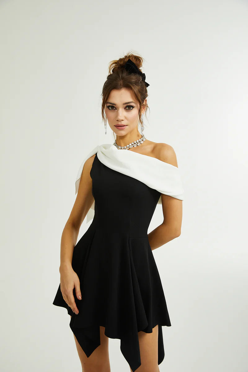 Émeline Asymmetric Mini Robe