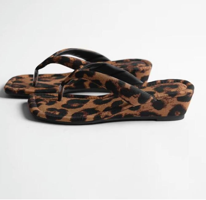 Palma Print Sandals
