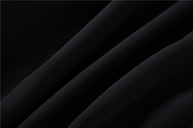 Schwarzer schlanker sternenklassiger A-Line-Rock