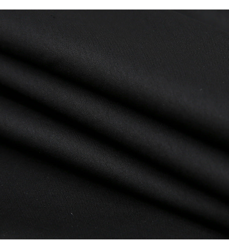 Robe mi-longue ajustée qui enveloppe les hanches