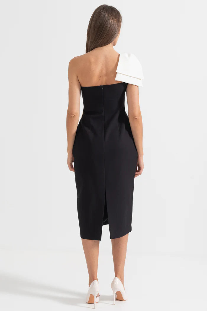 One-Shoulder Fitted Dress with White Accents - Black