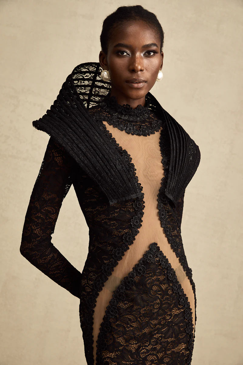 Inès schwarz strukturiertes Split-Detail-Fischschwanz Maxikleid