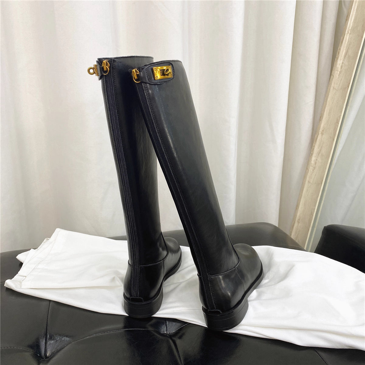 Thick heels knee boots