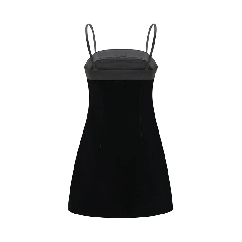 Réeva Bow Embellifhed Velvet Mini Robe