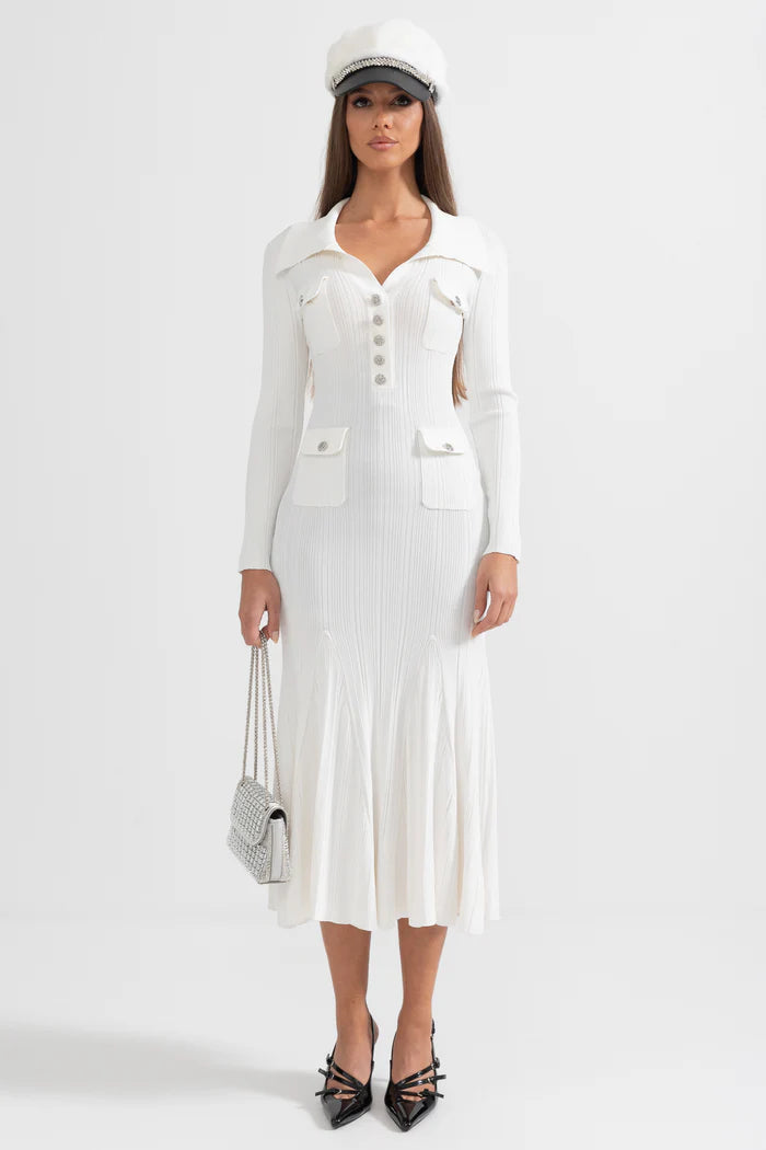 Elegant Ribbed Dress With Long Sleeves - White