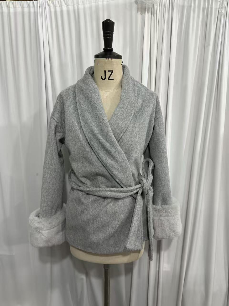 Soft Loose Lapel Solid Color Woolen Coat
