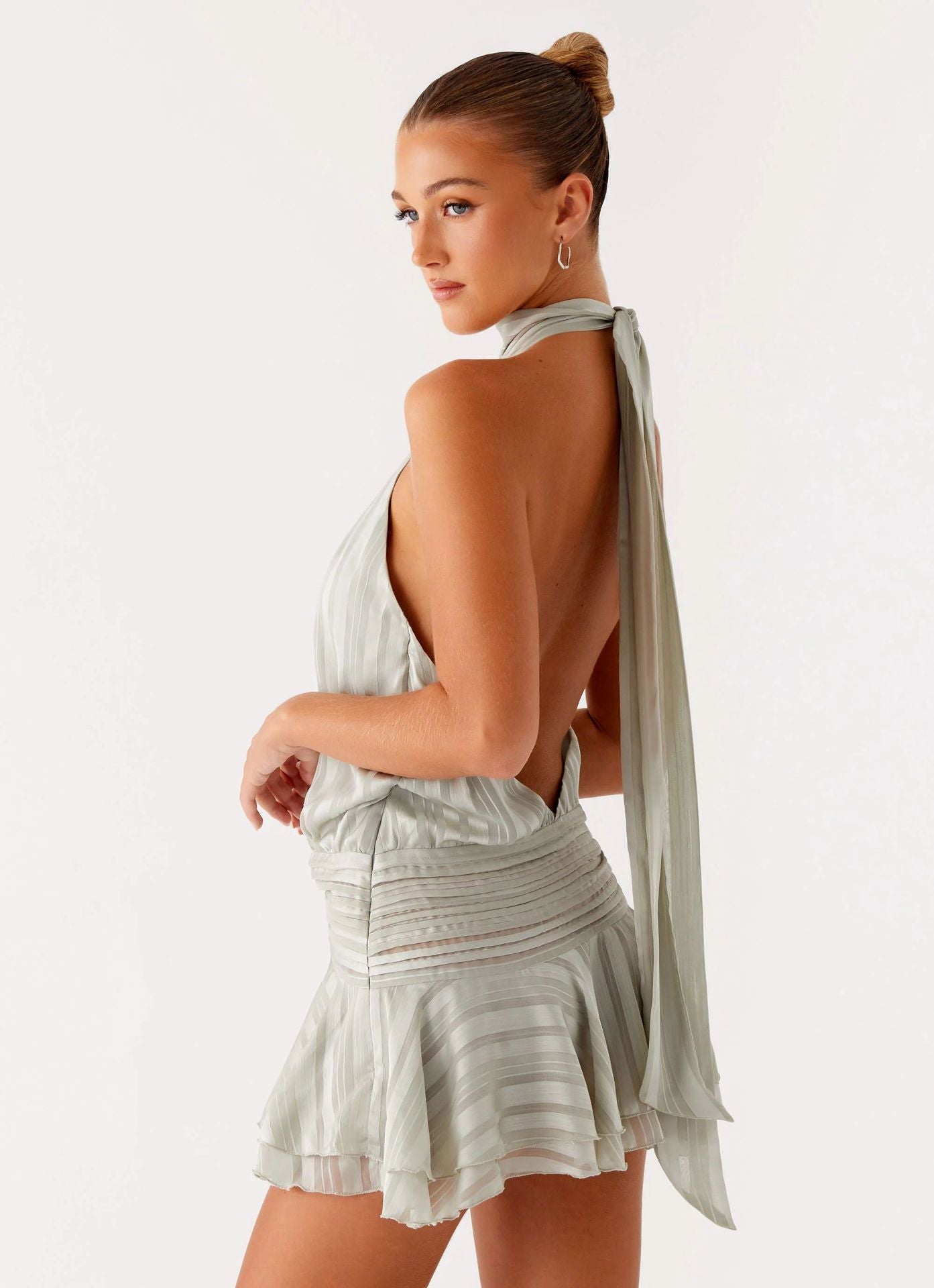 Nojoud Bine Backless Kleid