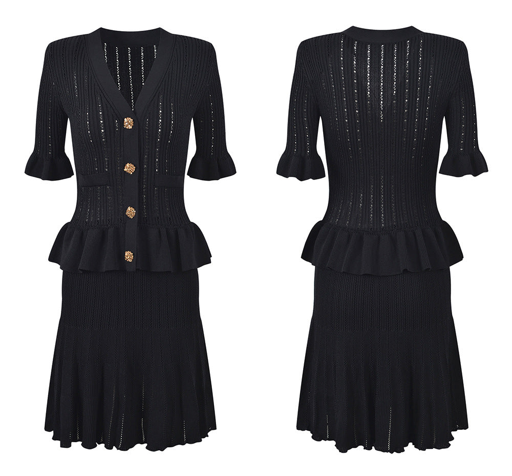 Short sleeve diamond buckle ruffle waist knit dress