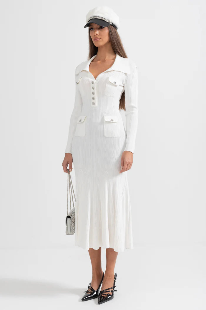 Elegant Ribbed Dress With Long Sleeves - White