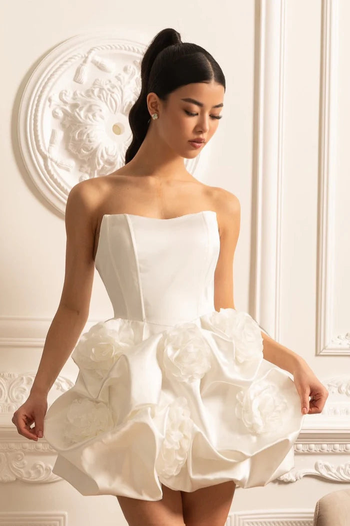 Satin -Mini -Kleid mit gesammeltem Stoff floraler Minirock - Whit