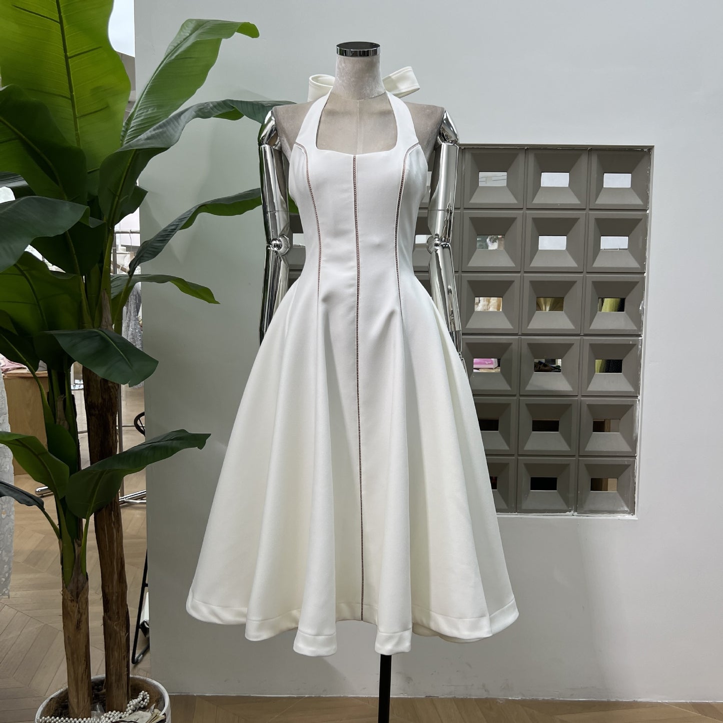 Lace-up Halterneck Backless Dress