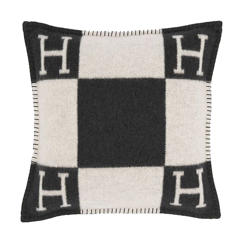 Herme wool pillow
