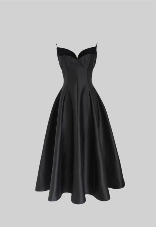 Sleeveless Fitted Dress With Sweetheart Neckline And Flared Knee-Length Skirt - Black