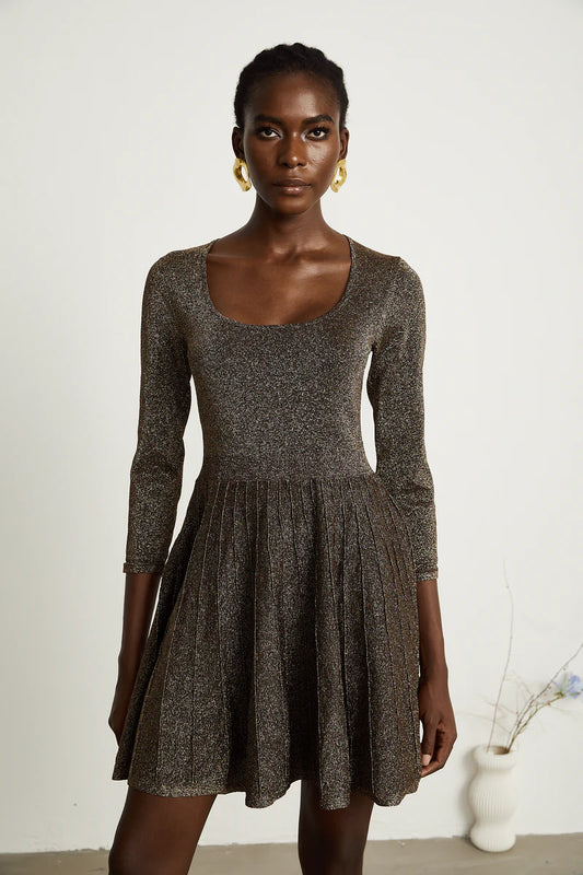 Émeline Mini-lancement de mini-robe côtelée