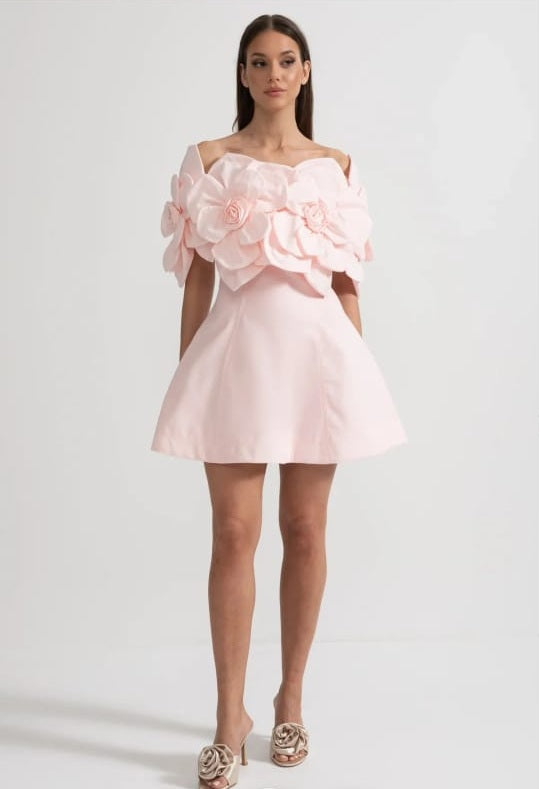 Off shoulder mini dress with large febric floral-pink