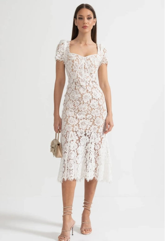 Short Sleeved Lace Dress With Delicate Matching Waist Belt - White