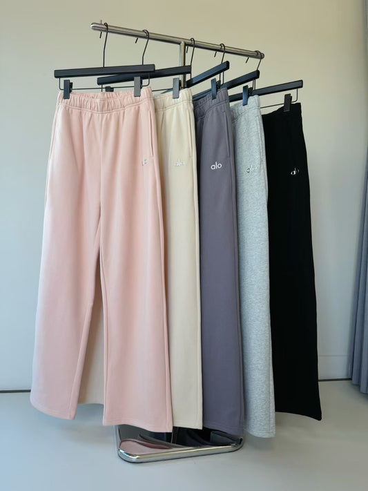 Versatile Classic Logo Straight-Leg Sweatpants -ALO(Brand)