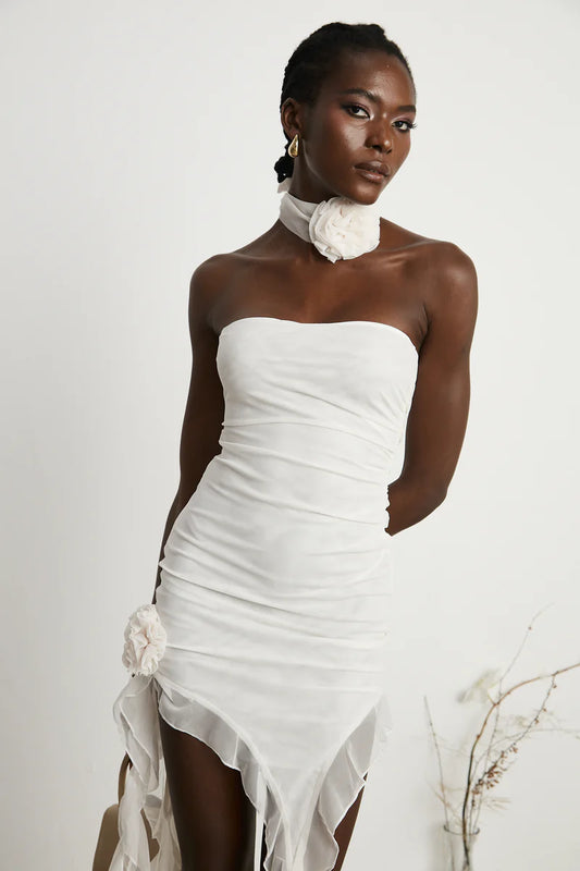 APOLLINE WHITE FAUX-FLOWER ASYMMETRIC MINI Robe