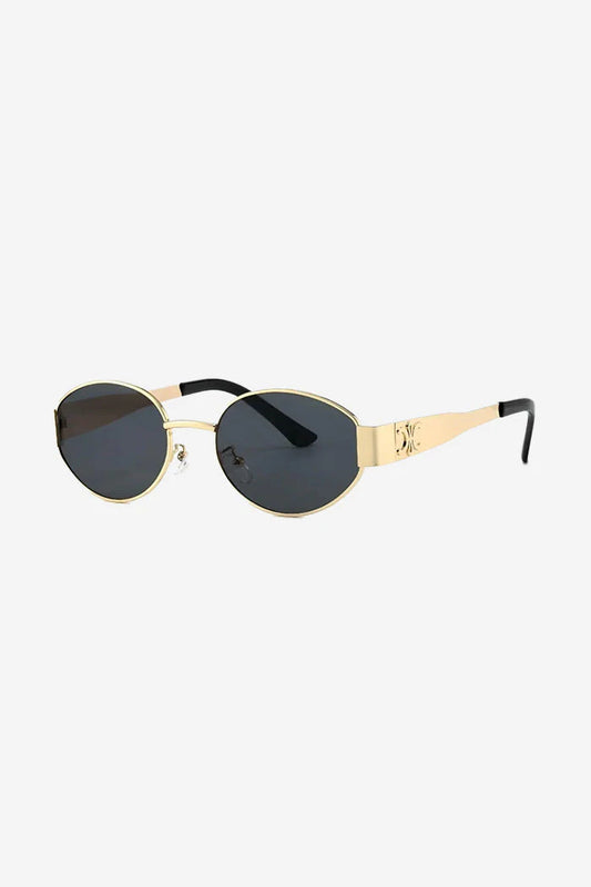Oval Frame Sunglasses with Engraved Wide Gold Temples – Black