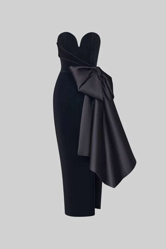 Robe sans bretelles élégante avec arc en satin drapé - noir