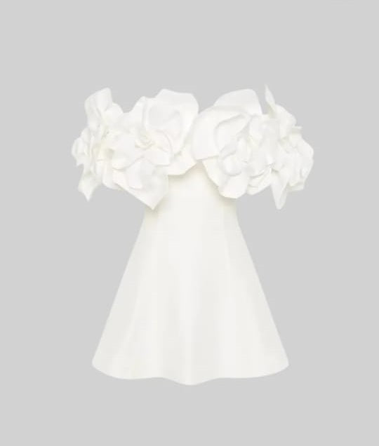 Off shoulder mini dress with large febric  floral