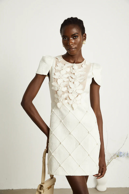 Coralie White Petal-Detail Mini robe robe