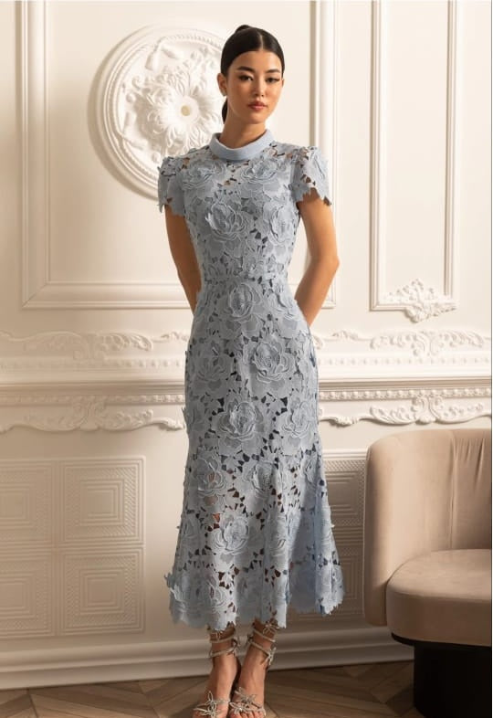 Blumenmuster Spitzenkleid mit hohem Kragen und Midi -Rock - Blau