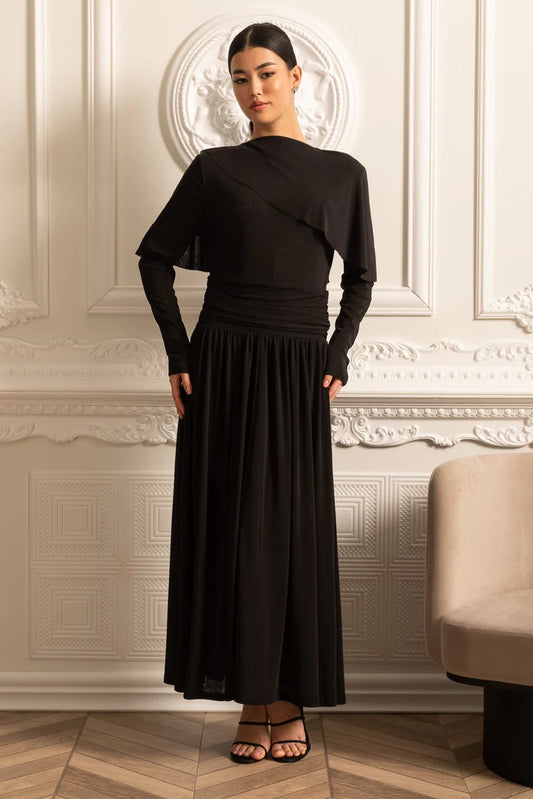 Elegant Dress With Ruched Waist, Pleated Maxi Skirt And Cape-Like Layered Top - Black