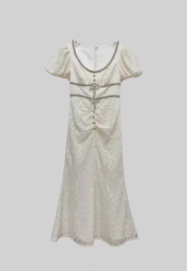 Short Sleeved Lace Dress With Short Puff Sleeves And Scoop Neckline - Ivoire