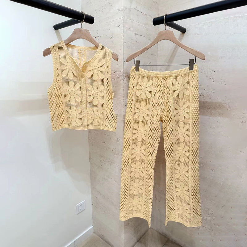Flower Round Neck Sleeveless Shirt Pants Set