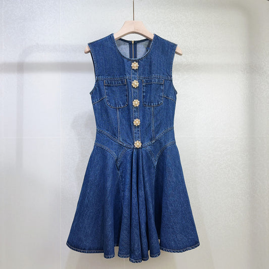 Little fragrance denim skirt