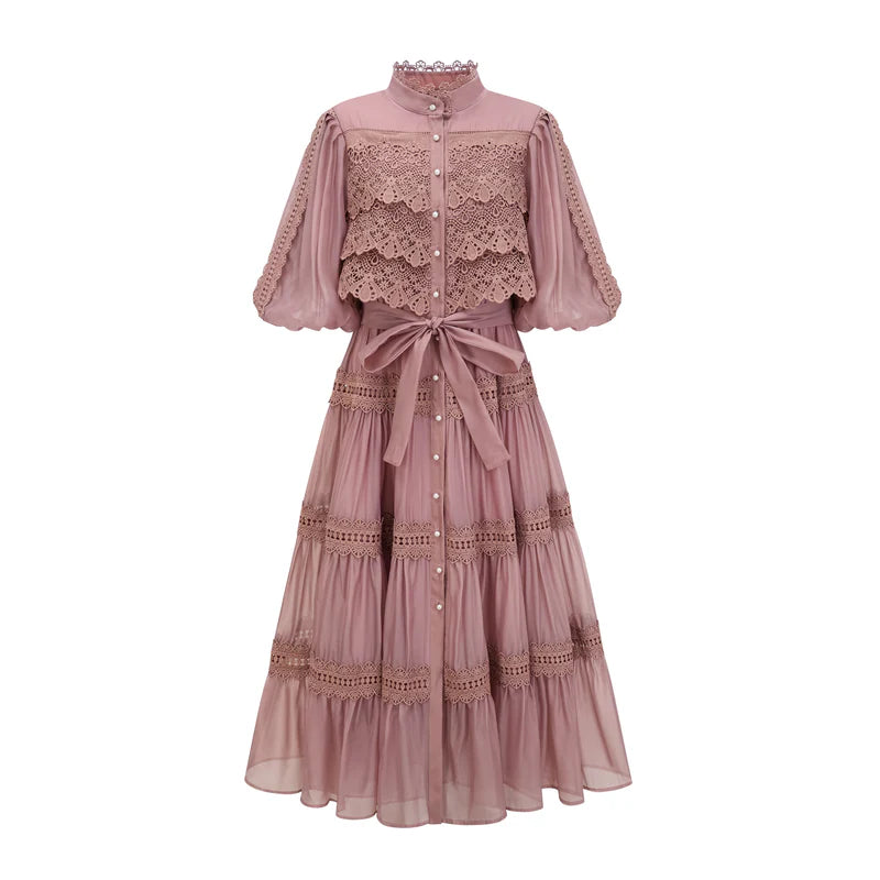 Robe midi à plusieurs niveaux en dentelle