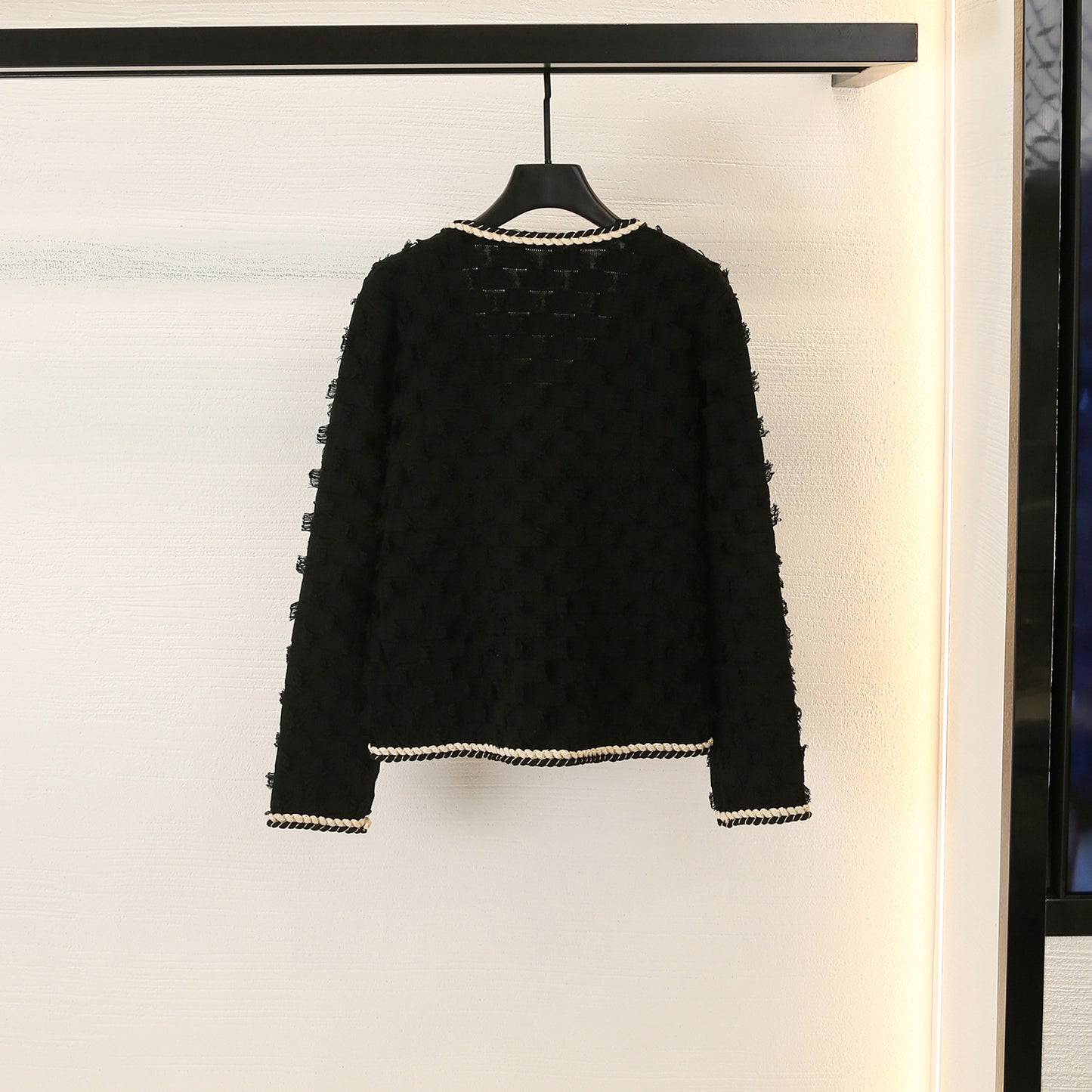 Tassel wool buckle sweater