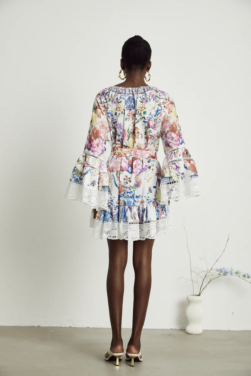 Bérénice en dentelle à imprimé floral mini robe