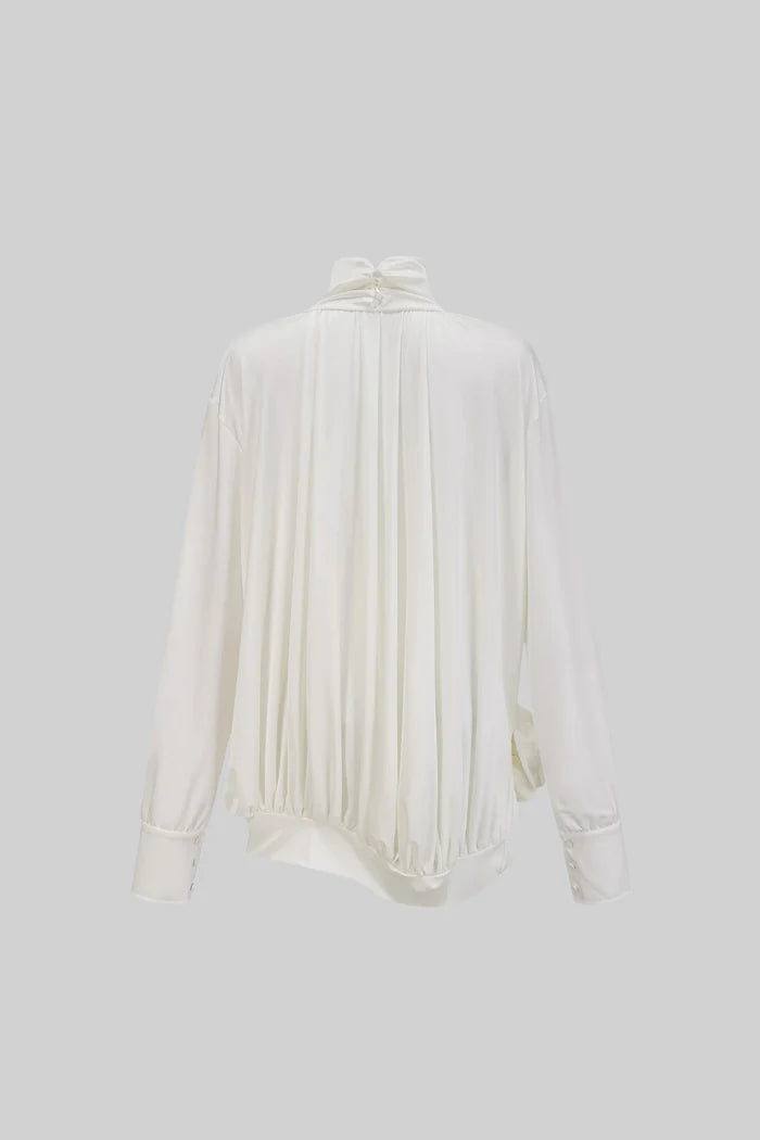 Elegant High-Collar Dress With Draped Details And Side Rose Embellishment - Ivoire