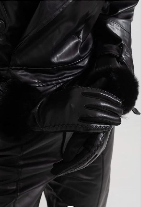 Vegan Leather Gloves With Fur Cuffs - Black